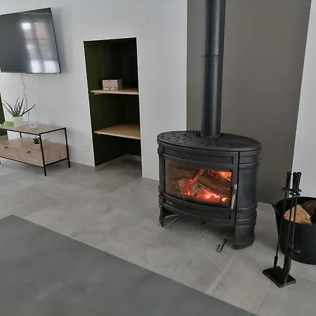Сasa de vacaciones Maison Chaleureuse Avec Wifi A Sainte-barbe - Fr-1-589-753 *